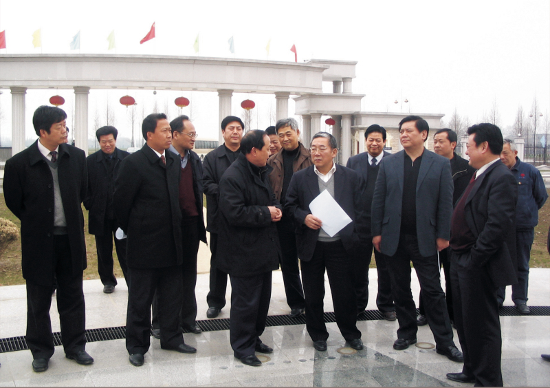 2006年2月12日，湖北省常務(wù)副省長周堅衛(wèi)到公司調(diào)研